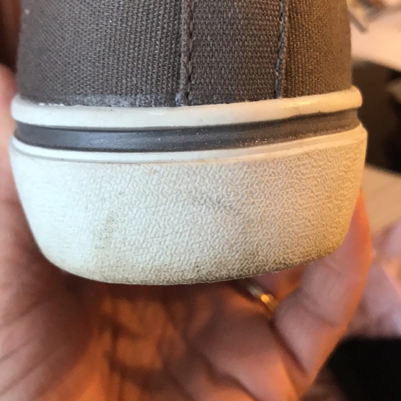 Women’s Faded Glory Sneakers - Picture 8 of 9